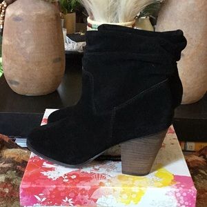 Chinese Laundry Under Cover Black Suede Ankle Boots -S10